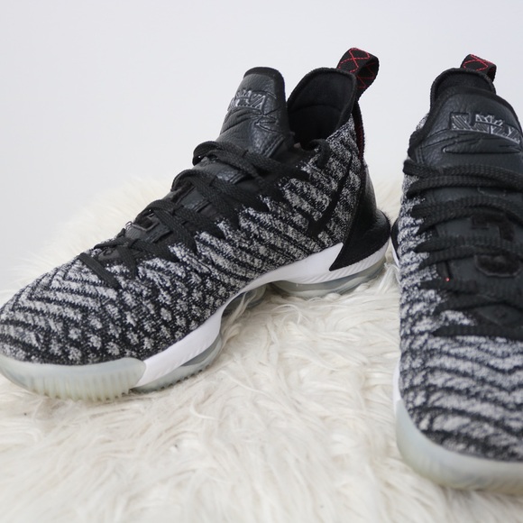 Nike Lebron 16s “Oreos” (Size 8 1/2US) - Picture 10 of 16